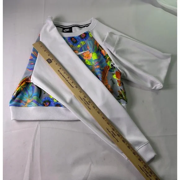 Nike Hyper Femme Tropical Floral Parrot Cropped Sweatshirt Women's Small S White - Picture 8 of 10